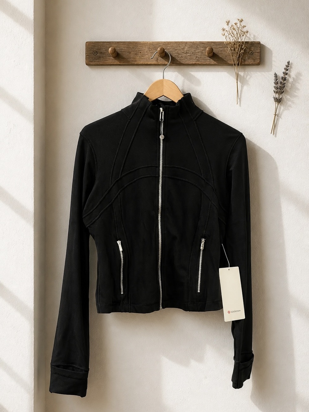 Lululemon Nulu Cropped Define Jacket Black Mirror Silver Size 10 NWT